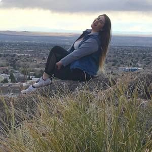 Meet your Posher, Perla